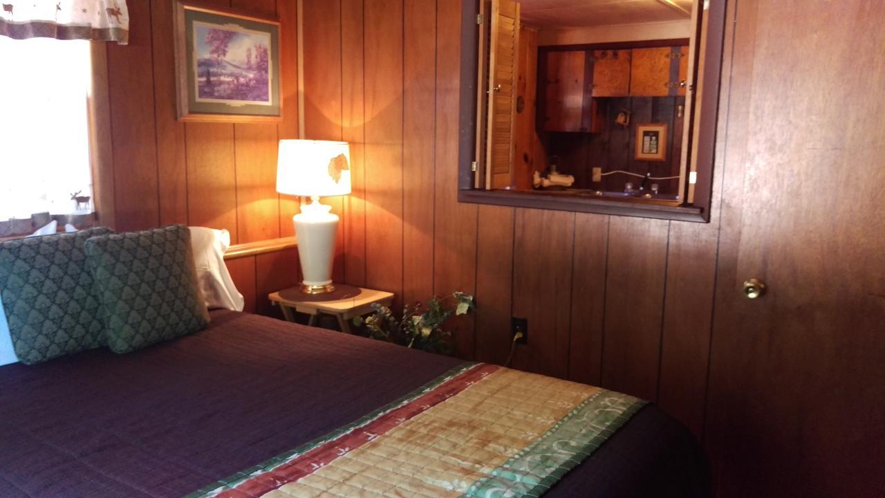 Alpine Motel Branch Eksteriør bilde
