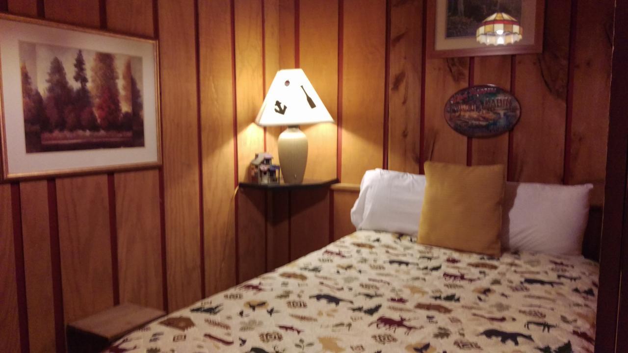Alpine Motel Branch Eksteriør bilde